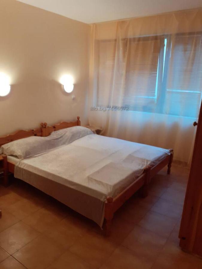 Private Studio Intsaraki - Sveti Vlas Bagian luar foto