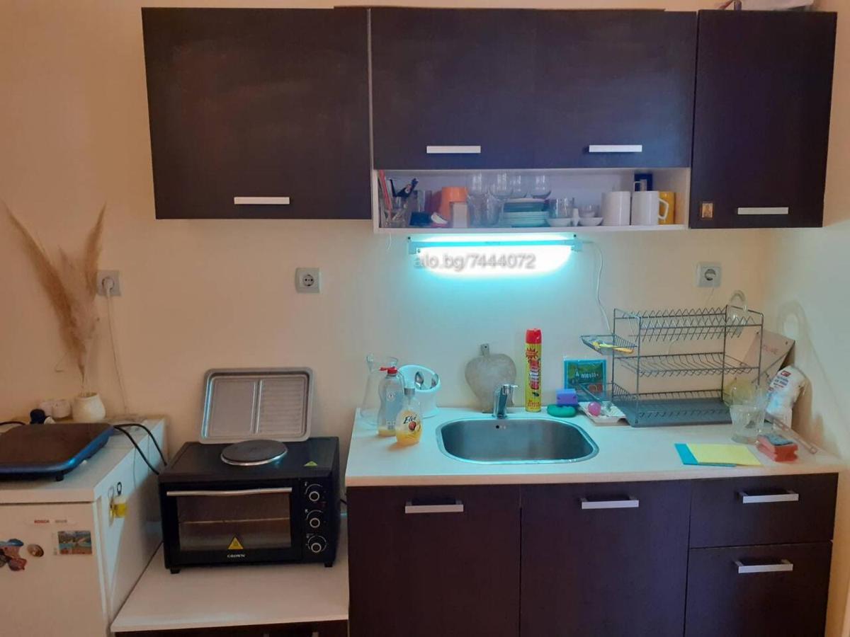 Private Studio Intsaraki - Sveti Vlas Bagian luar foto
